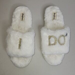 Dearfoams White Faux Fur "I Do" Bridal Shower Wedding Slippers